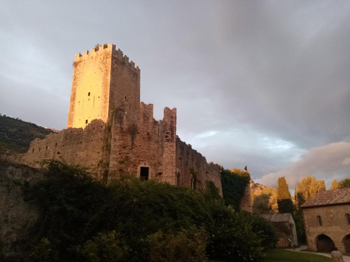 La Bella Ninfa Bed & Breakfast Sermoneta Luaran gambar